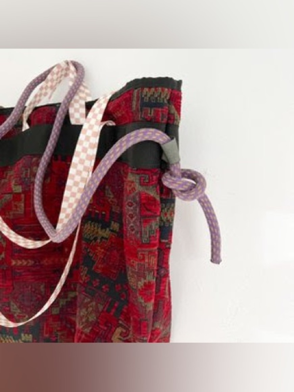 Handmade Buck Products Large Carpet Tote with Climbing Rope Strap - NEW